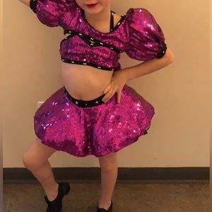 Diva dance wear a costume